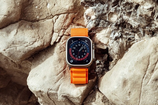 Apple Watch Ultra LTE 49mm Alpine Loop màu cam rực rỡ
